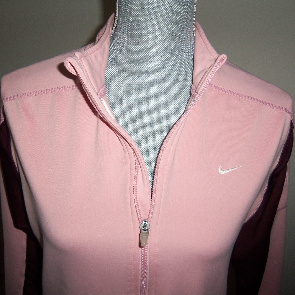 Nike Jacket SIze L!!